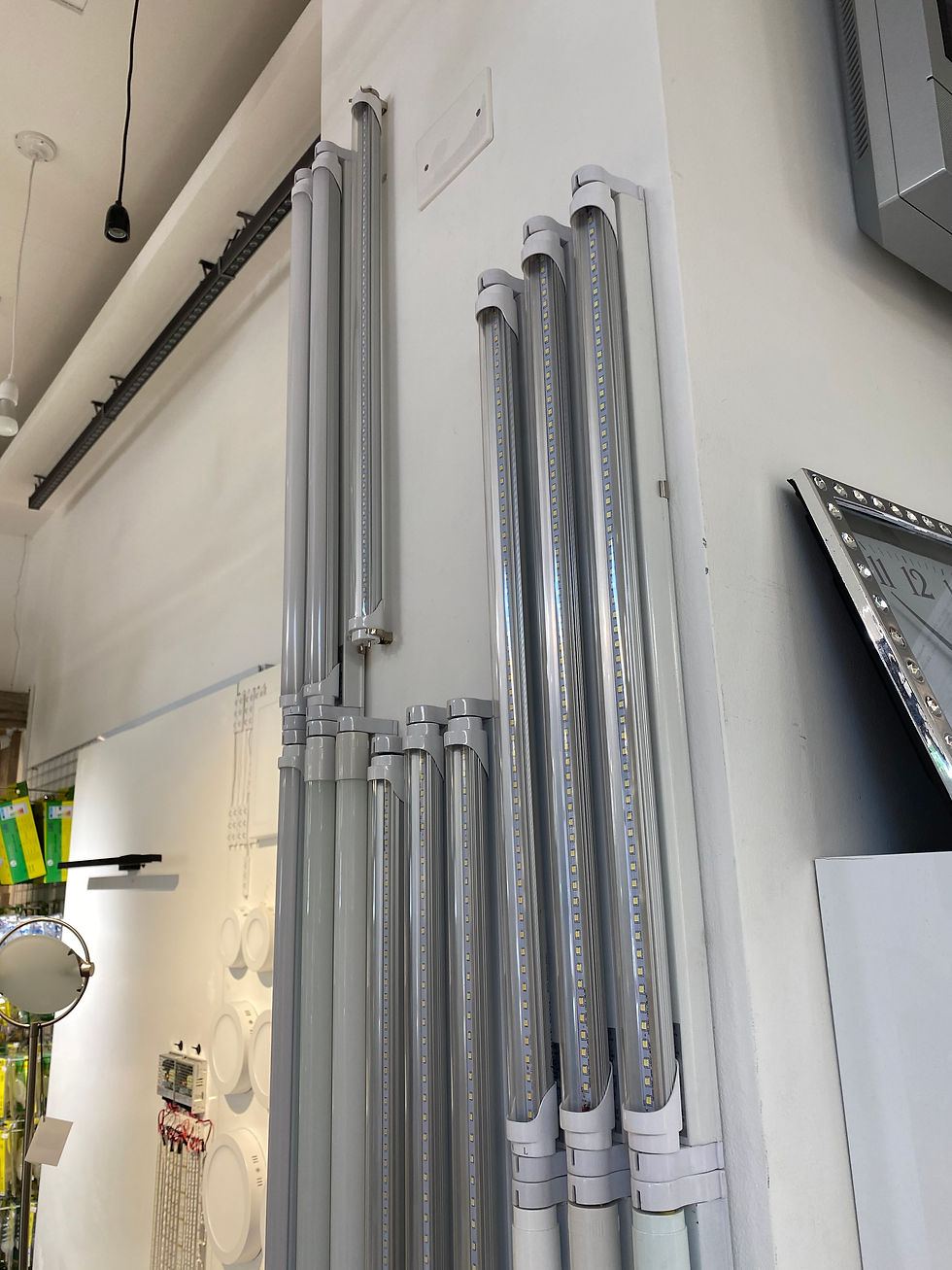 Miniatura: SUPPORTO PER NEON LED T8 60cm / 120cm / 150cm