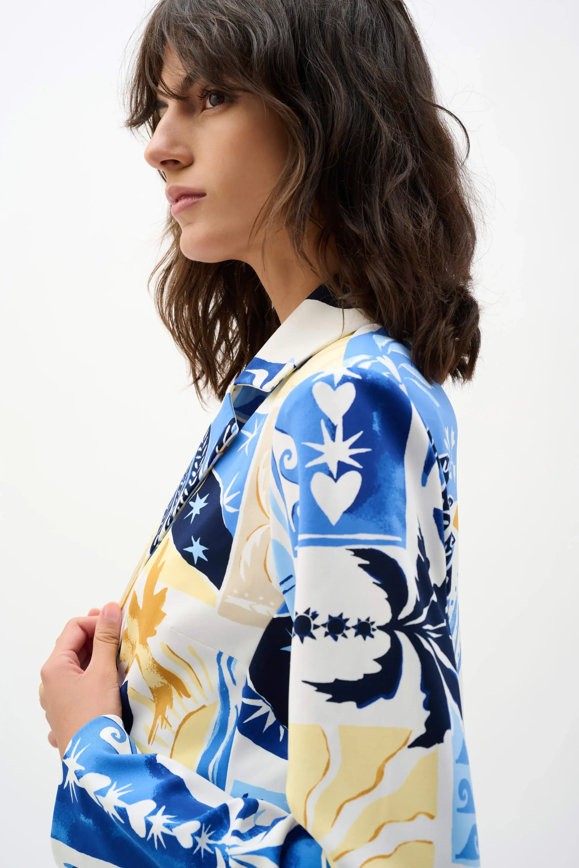 JOSEPH RIBKOFF CHIC FLORAL BLAZER
