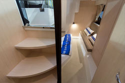 Galeon 305 HTS interiors