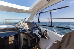 galeon 365 HTS exteriors
