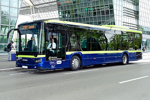OMNY klein 2540_edited.jpg