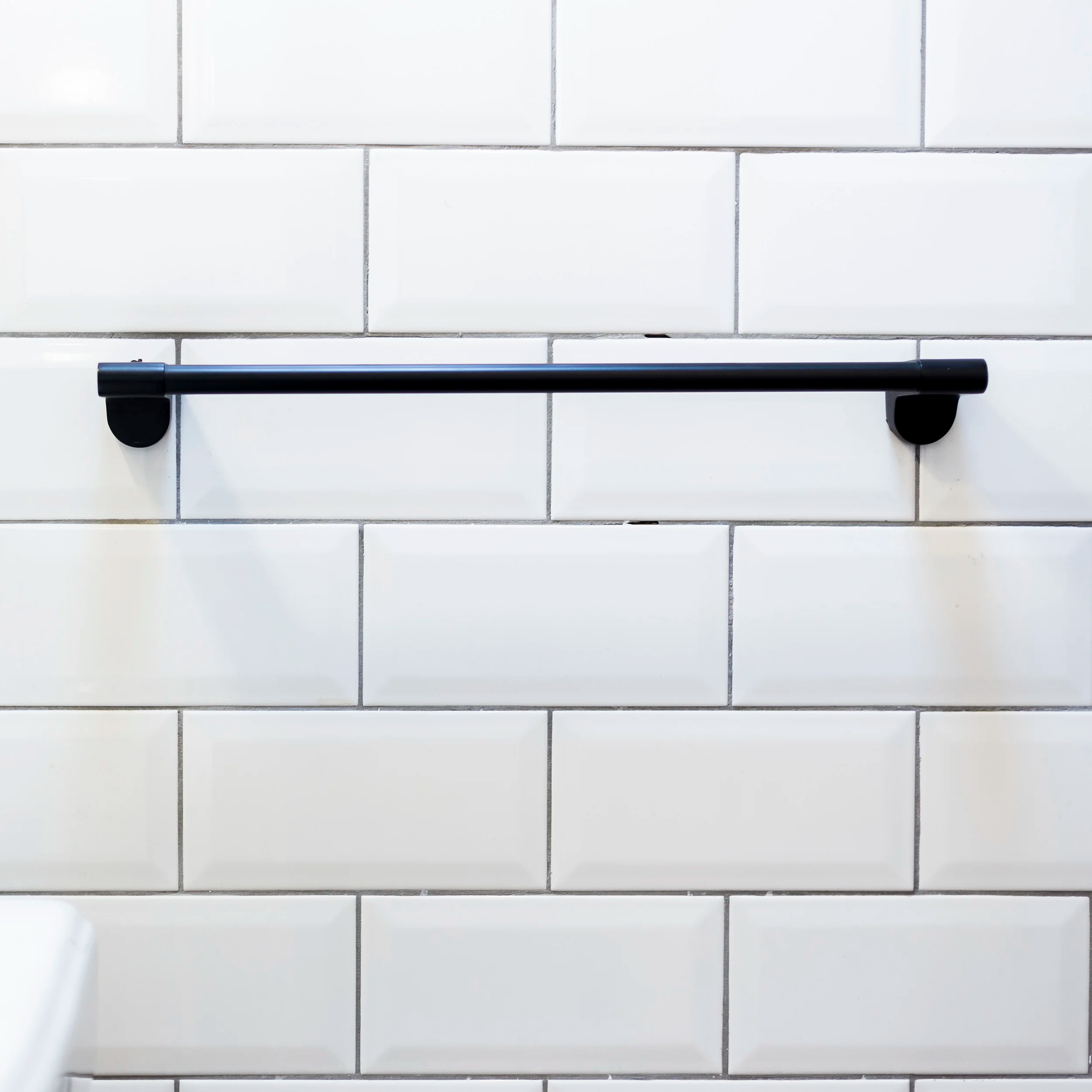 Accesorios de Baño toallero barra Línea Dessin Negro mate general