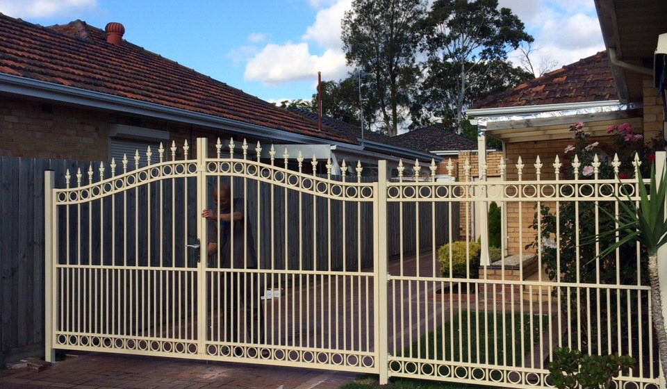 FenceOn Fences and Gates Melbourne