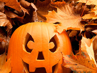 What does your Halloween costume say about your relationship?