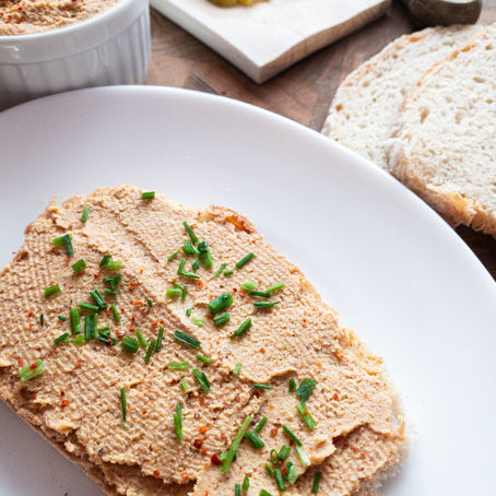 VEGANSKI TATARSKI BIFTEK