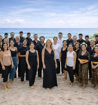 full alive luxury wellness retreat team 2026.webp