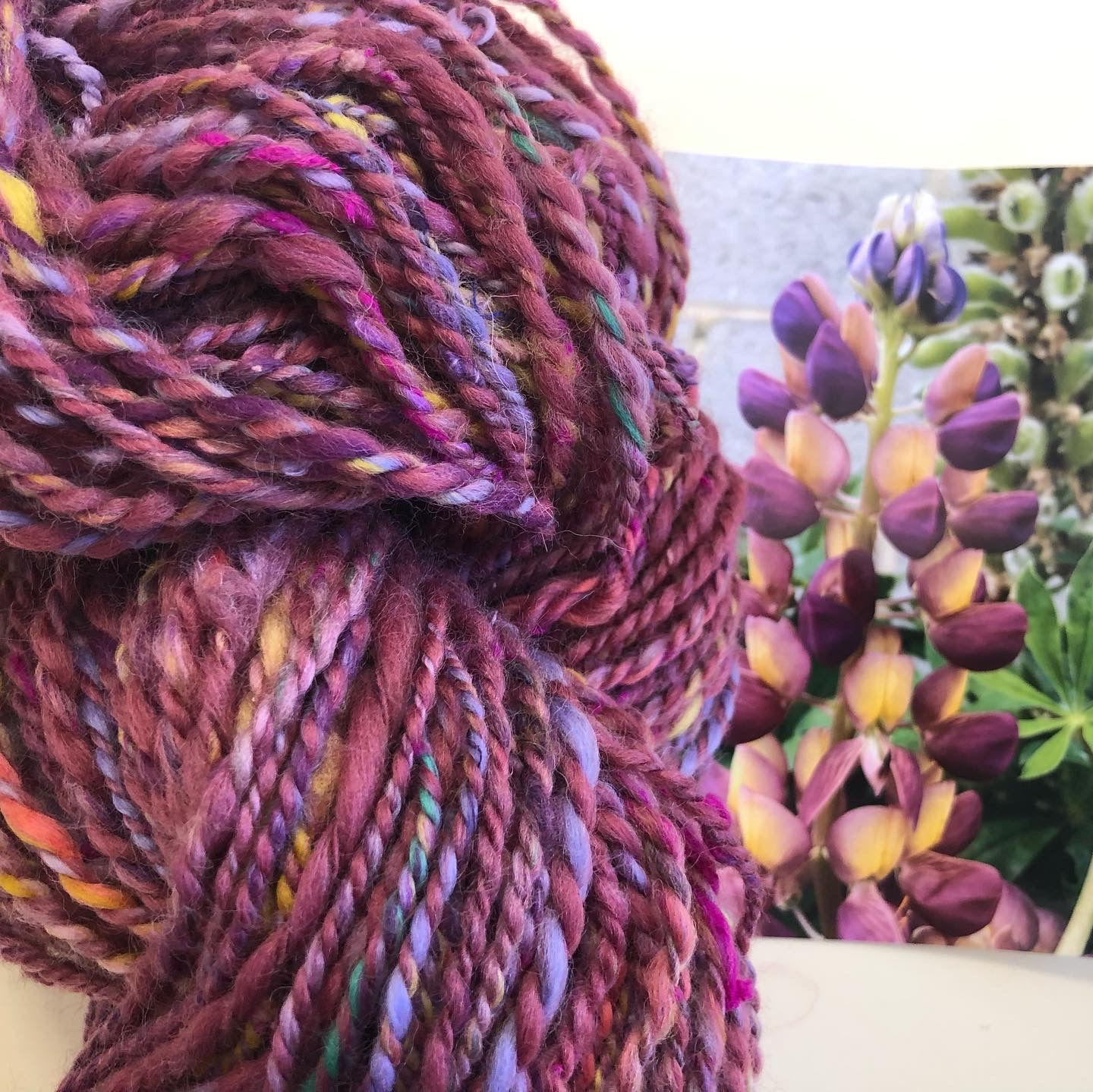 HAND SPUN TEXTURED ART YARN