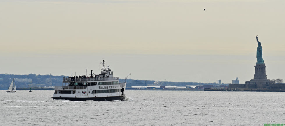 statue cruises, new york, houston river,  statue of liberty