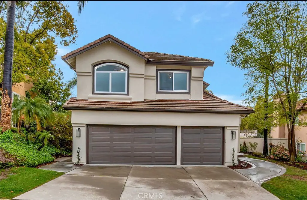 28522 Cedar Ridge Rd. Lake Forest