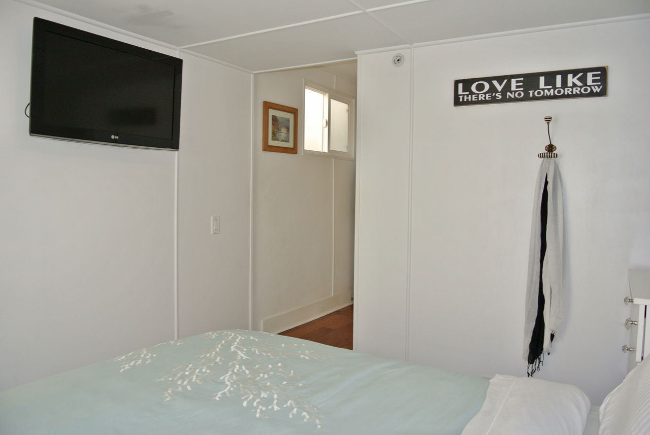 Bedroom 2 towards hallway