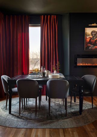 11_Posh_Places_to_Stay_2513_White_Ave