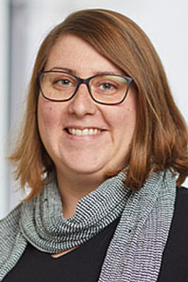 DR. CARINA ENGELHARDT