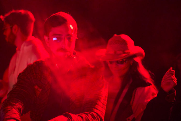 RAVEDELNEGRO259 copy 2.jpeg