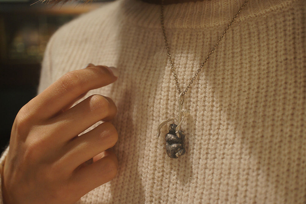 縮圖：MW P1190 Chilling Sloth Pendant