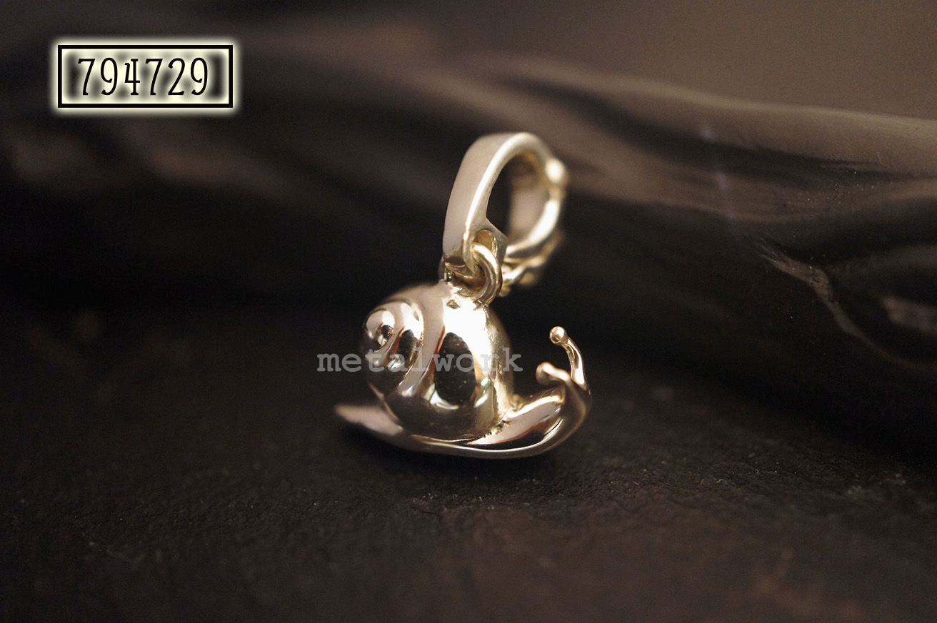 MW P1085 The 925 Silver Snail Charm