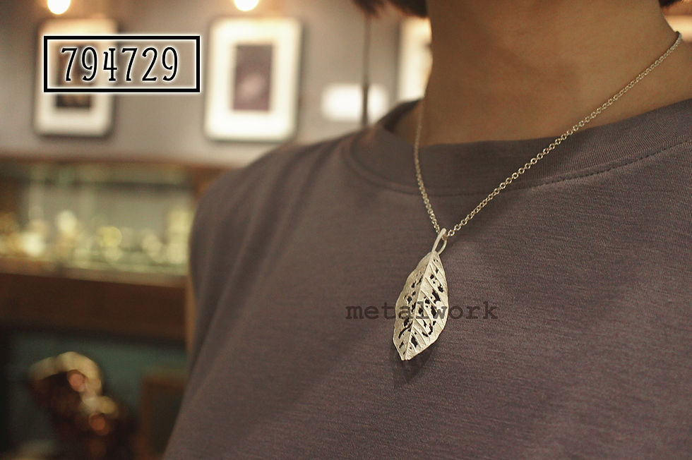 縮圖：MW P1113 The 925 Silver Autumn Leaf Pendant (Chain is not included)