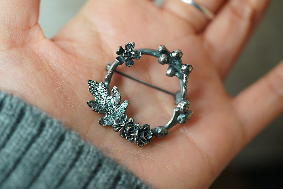 縮圖：MW B1048 Mini Wreath Brooch