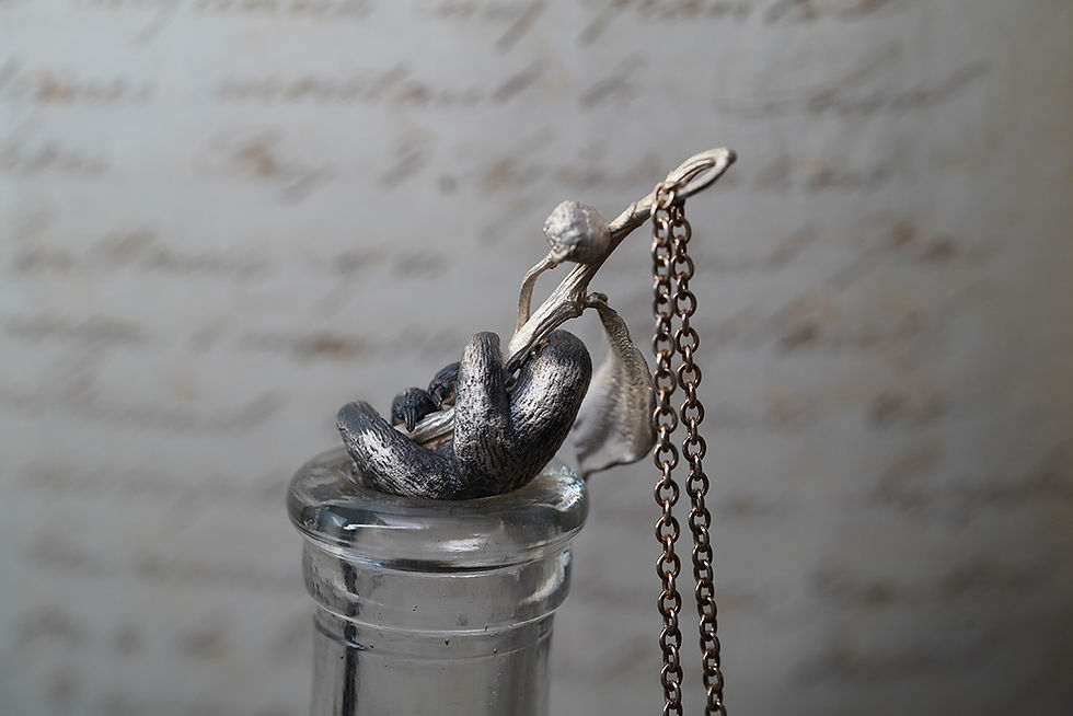 縮圖：MW P1190 Chilling Sloth Pendant