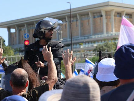 Towards an Authoritarian–Tyrannical Regime and a State Governed (de facto) by Religious Law
