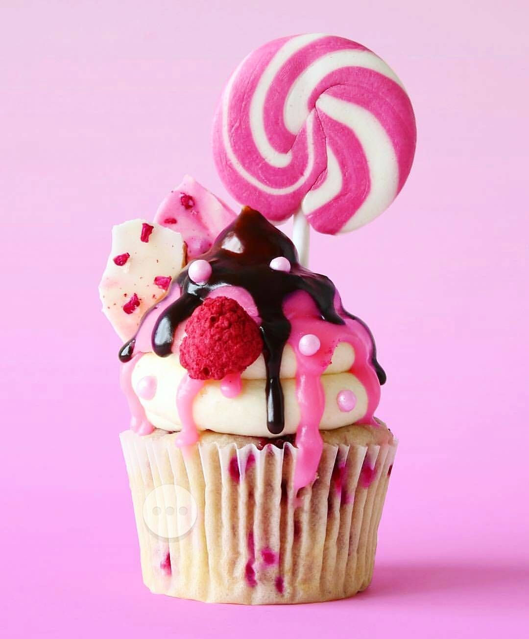 48 cup cakes - with desgins