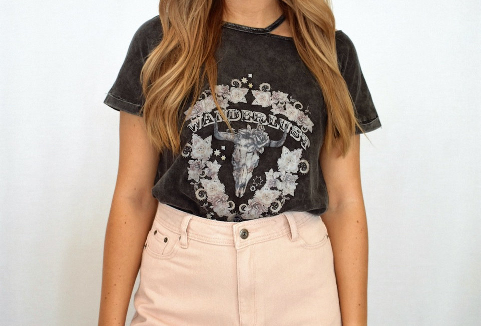 SERENA SHORTS // MUSK