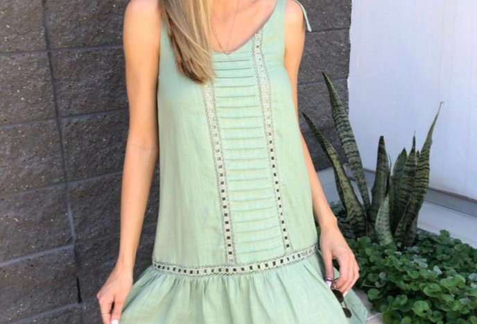 STELLA DRESS // APPLE GREEN