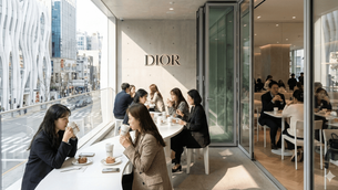 The Experiential & Omnichannel Retail Strategy: How Retail Cafés Are Bridging Digital and Physical Shopping