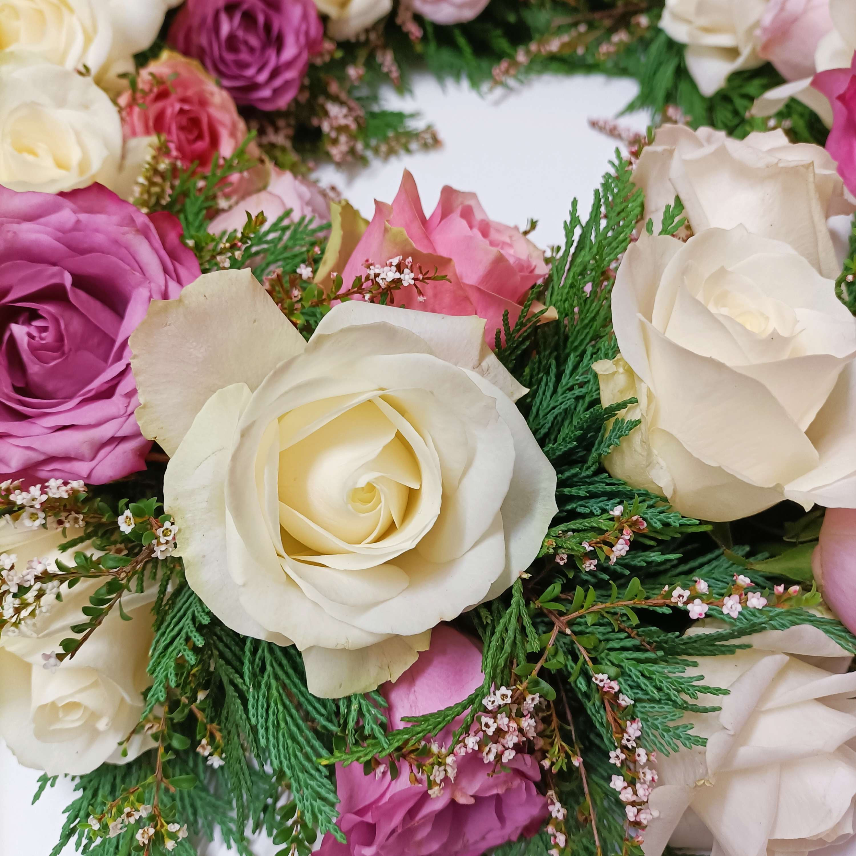 Tribute Wreath Rose Blooms 30cm Extra Small
