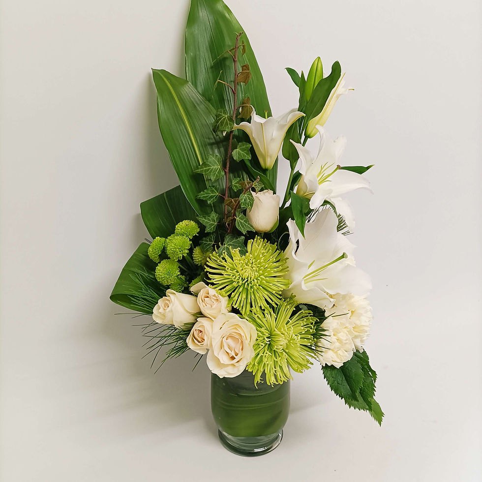 Thumbnail: Elegance Floral Arctic Beauty Vase Arrangement