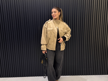 26.06.2026 Look Jaqueta Bege Suede + Calça preta