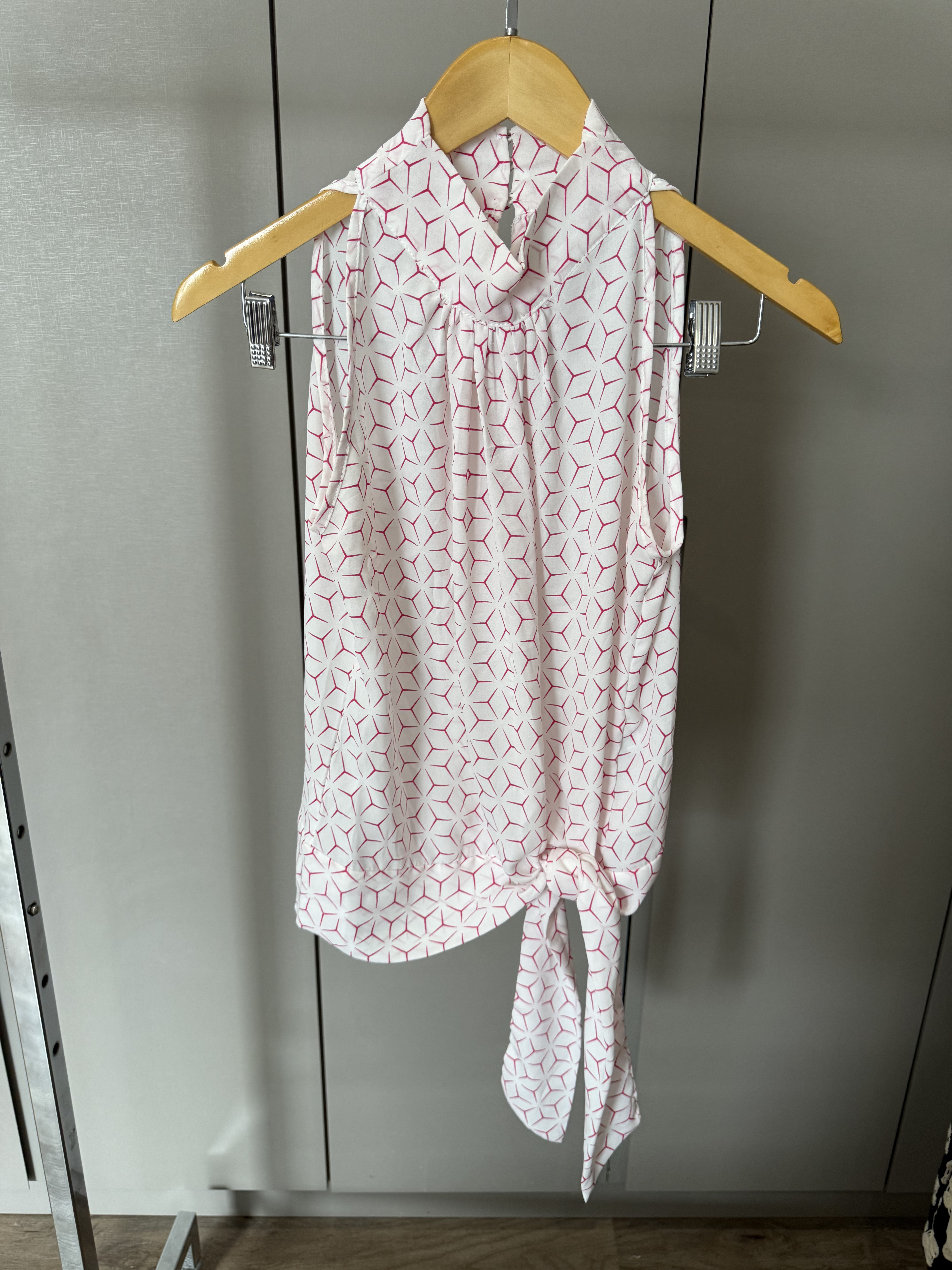 Blusa arrumadinha regata P