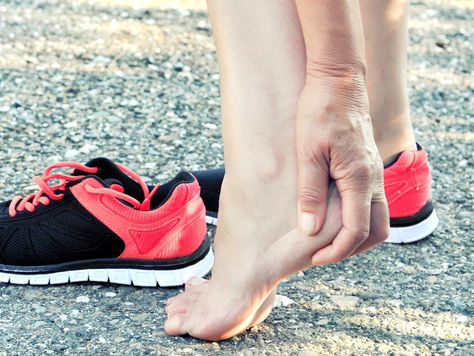 The Best Shoes for Plantar Fasciitis, According to PT's