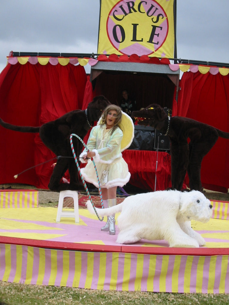 Circus Olé, Snuff Puppets