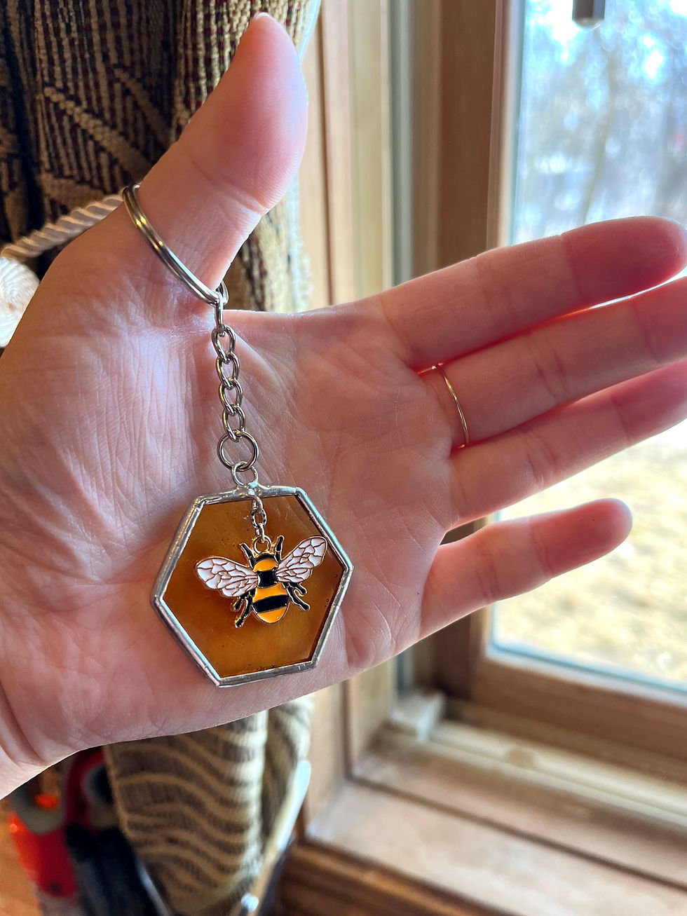 Thumbnail: Honeybee keychain