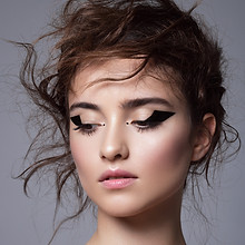 Graphic Eyeliner Makeup
