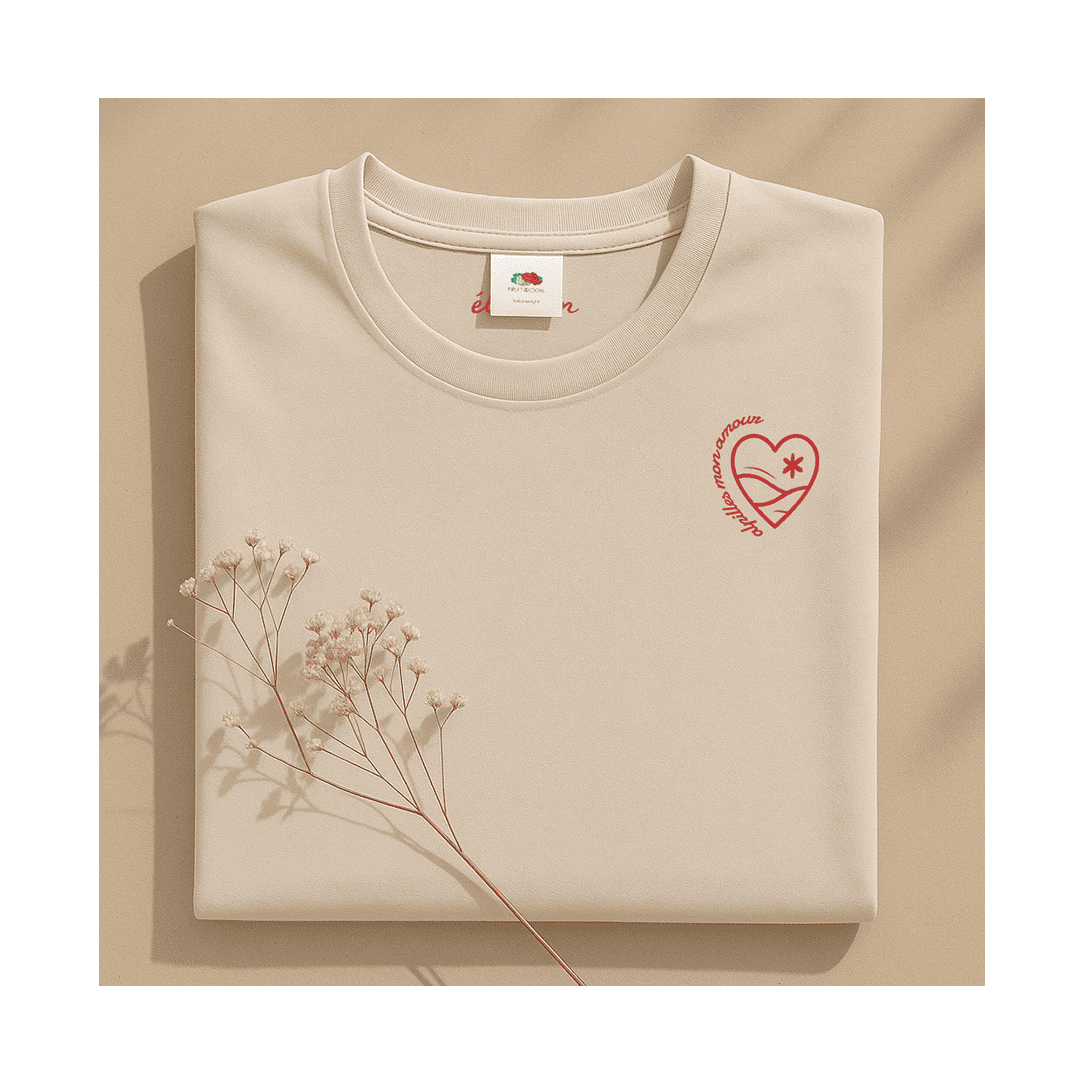 T-shirt beige alpilles mon amour de la marque Éliadon.