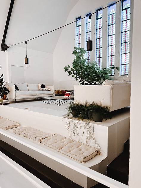 House of Meaning Boven lounge 5.jpg