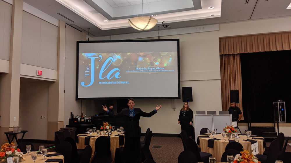 What to look for when hiring a Live Auctioneer