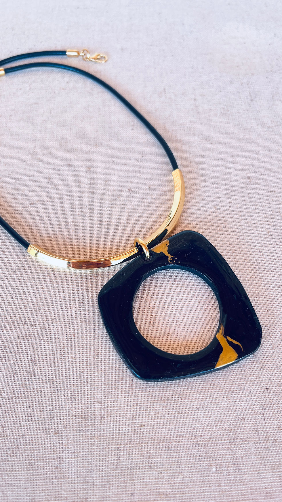 Thumbnail: Elemental Eclipse Gold Necklace
