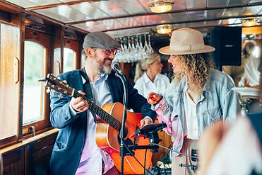 Akoestisch duo, muziek duo, coverband, band, bruiloft, ceremonie, zangeres, bruiloft band,