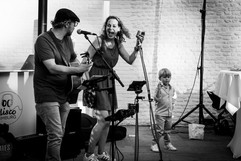 Lara Leaves - Akoestisch duo receptie, bruiloft, akoestische coverband