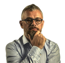 Andras Bozan mentoring music creators on business strategy and career growth at Xpandr