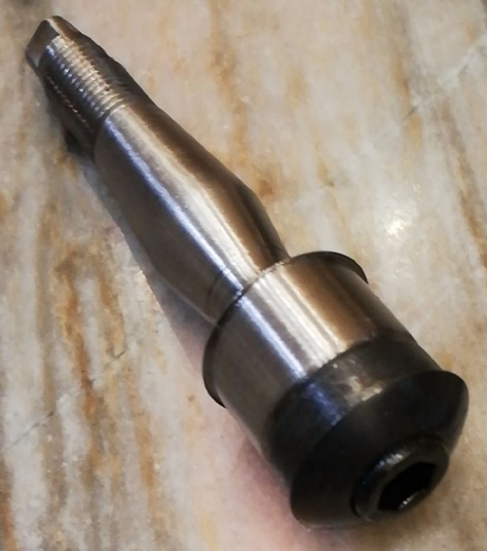Miniatura: Steering Knuckle Attachement Studs for Spherical Bearing