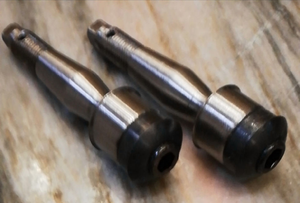 Miniatura: Steering Knuckle Attachement Studs for Spherical Bearing