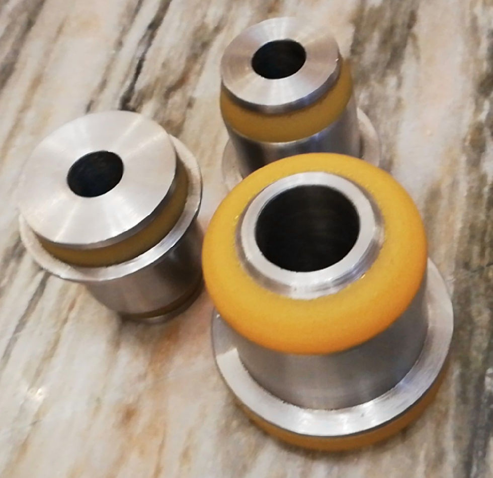 Miniatura: Hummer H3 Front Differential Bushings Set (All 3)