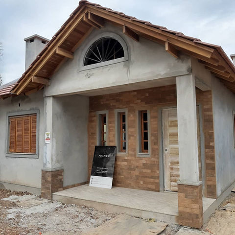 Construção de casa com recursos de consórcio imobiliário, linda fachada