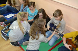 Kinga udziela porad.JPG