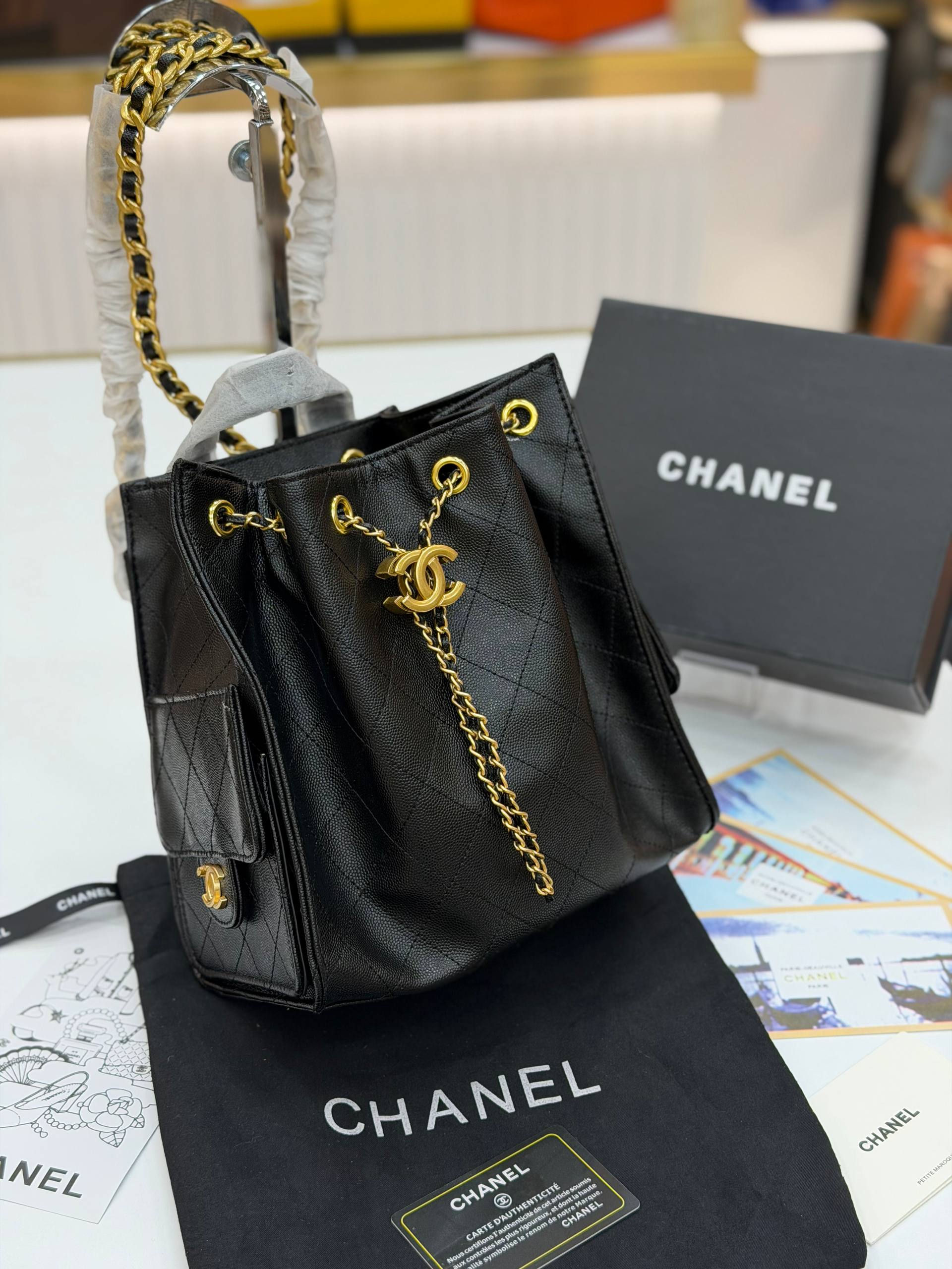CHANEL