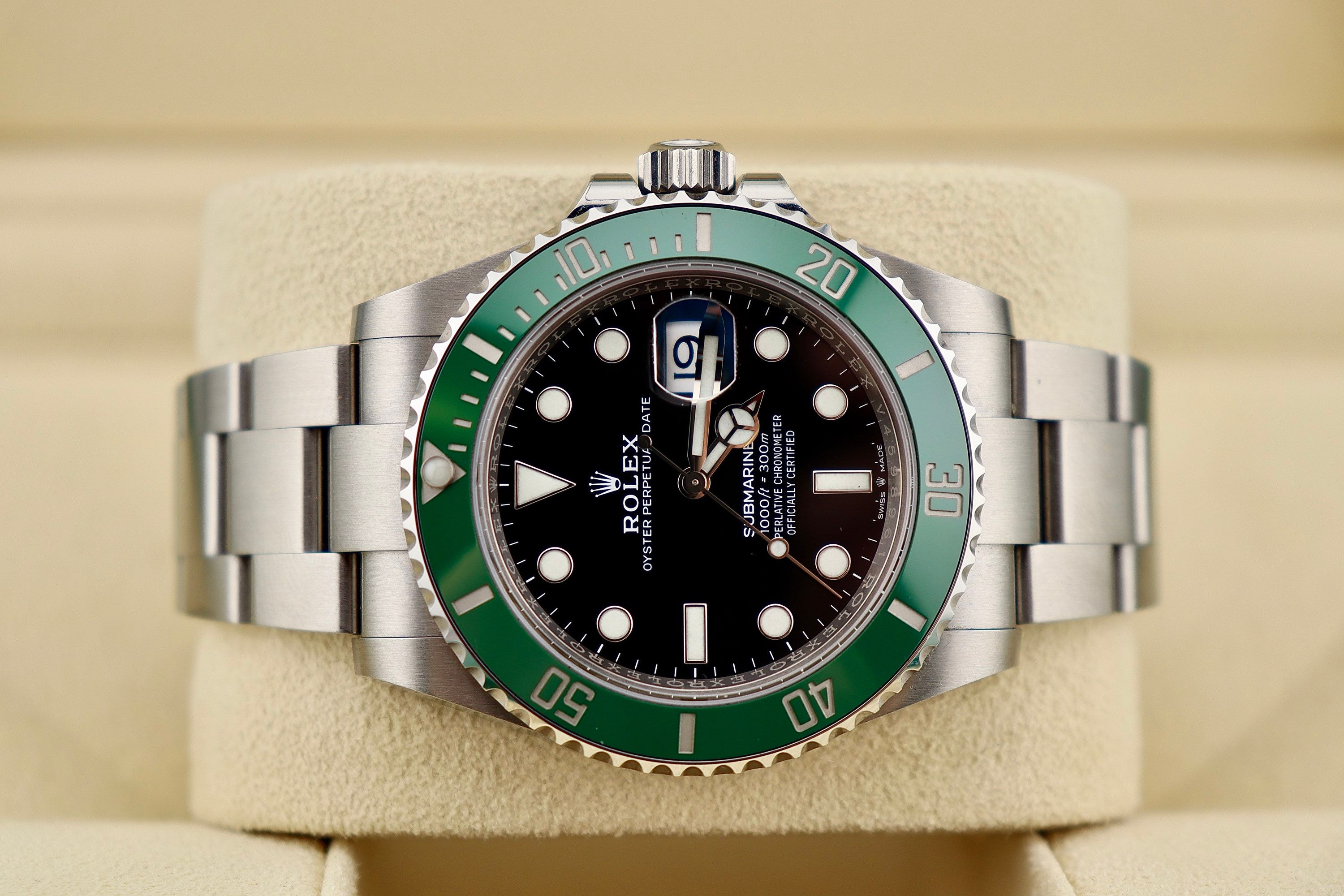 Rolex Submariner 126610LV ‘Starbucks’ MK1 Green bezel 2023