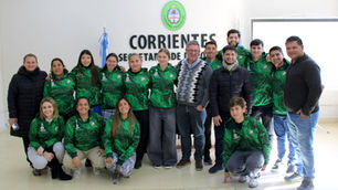 Impulso al deporte provincial: Entregaron indumentarias a las selecciones de hockey